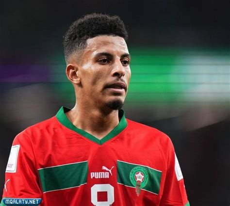 من هو عز الدين اوناهي نجم منتخب المغرب، لاعب كرة القدم المحترف، والذي يعتبر من أهم لاعبي المنتخب المغربي، والذي ظهر ببراعة